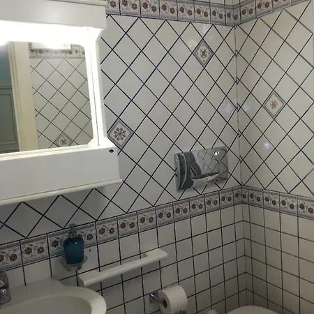 Apartman Cairoli 79 *
