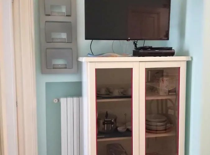 Cairoli 79 * בארי